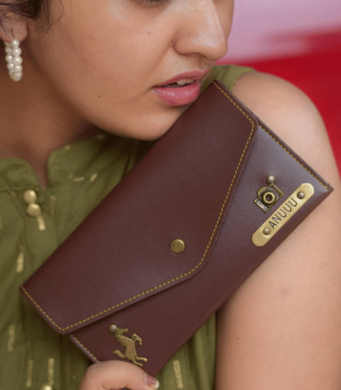 Women wallet with Icon and Name