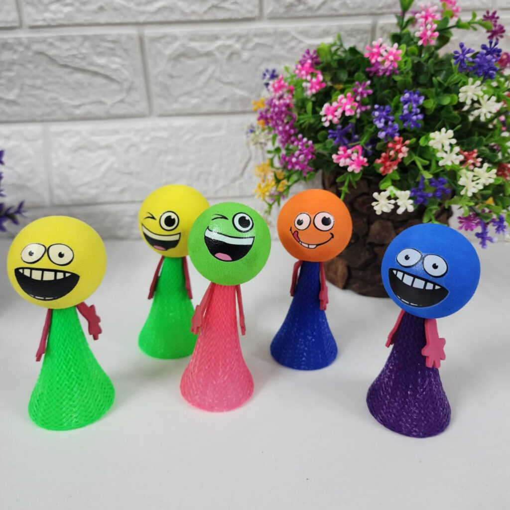 Smiley Pop Peg Dolls – Fun Sensory Toy for Kids