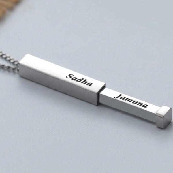 Hidden Couple Name Chain