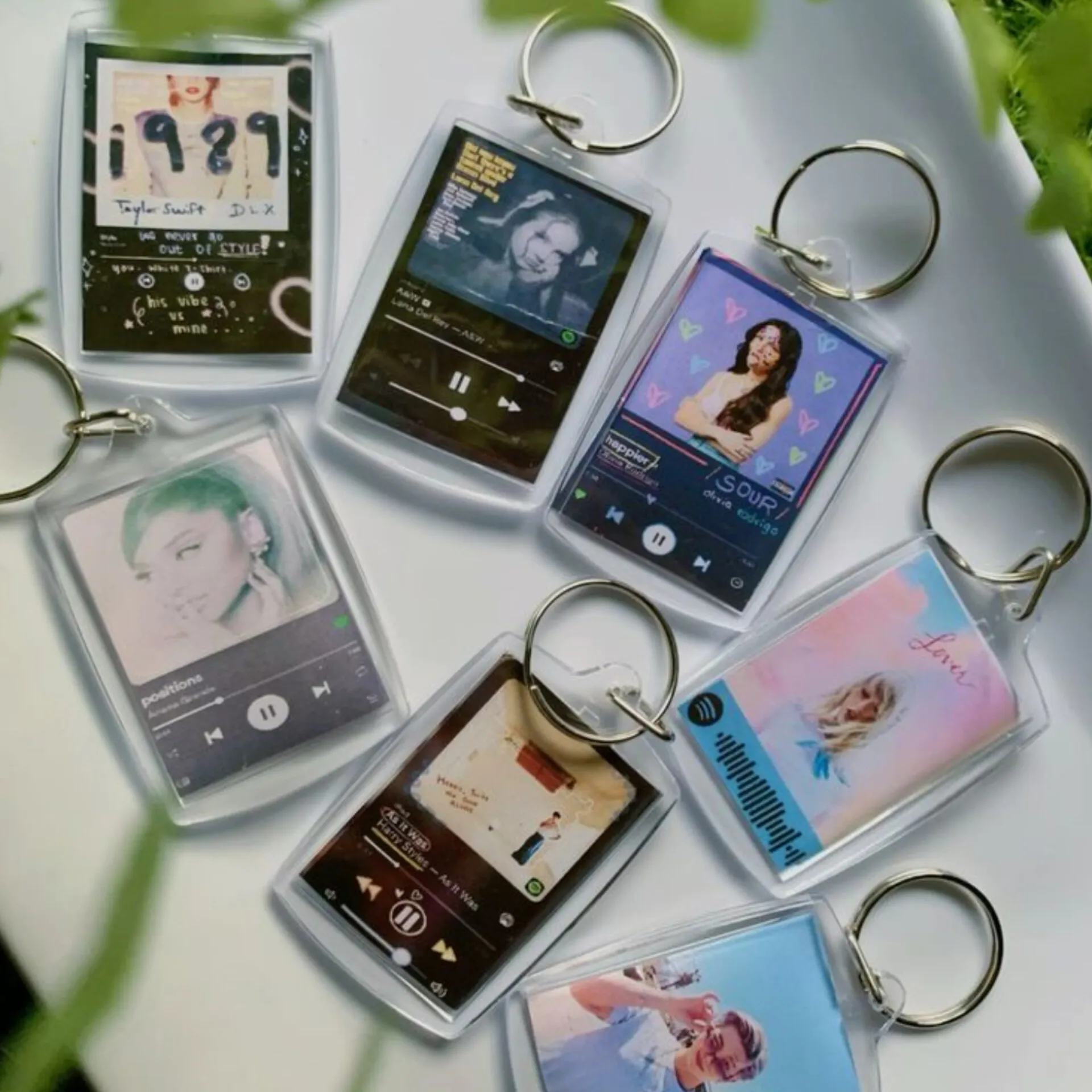 Personalised Spotify photo keychain with custom song and image