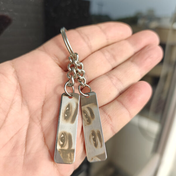 Personalised Couple Eye Keychain – Custom Eye Engraved Gift